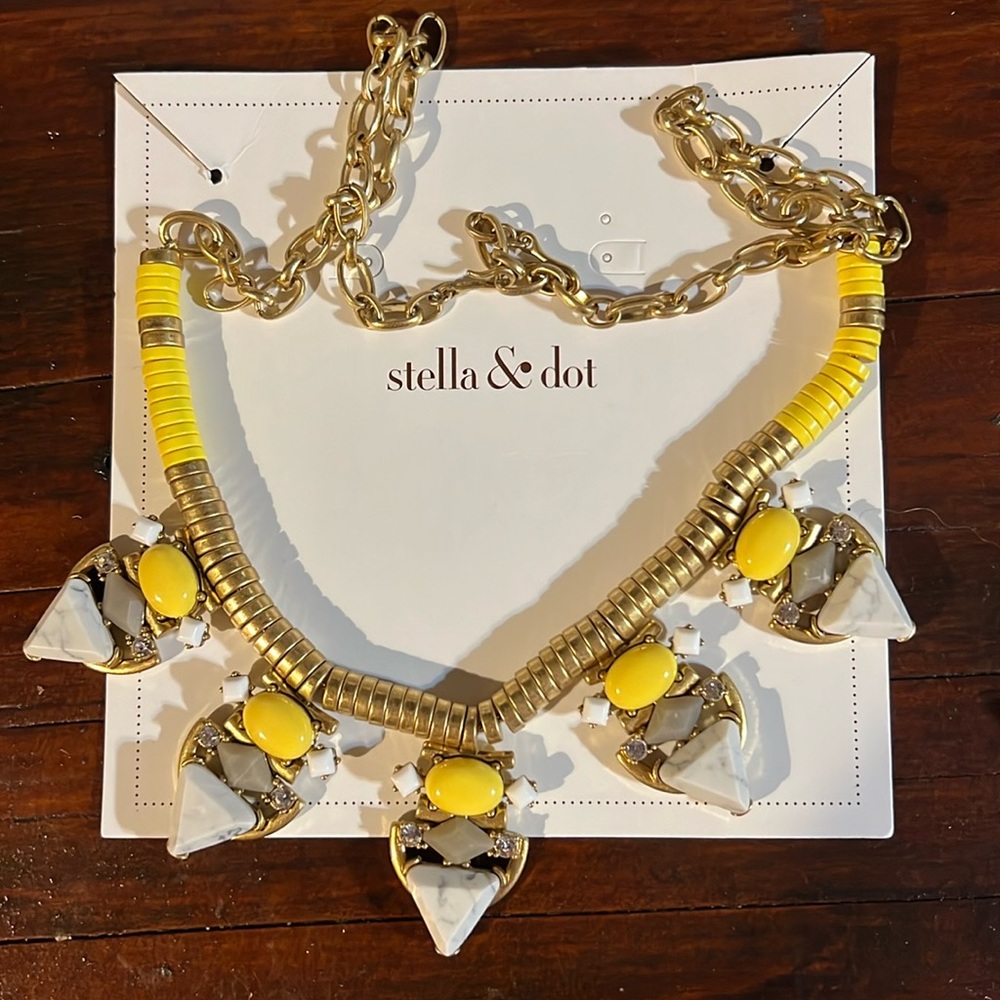 Stella Dot necklace
